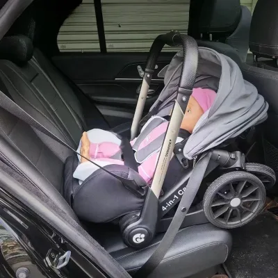 Poussette pliable 4 roues avec siège auto – image 2